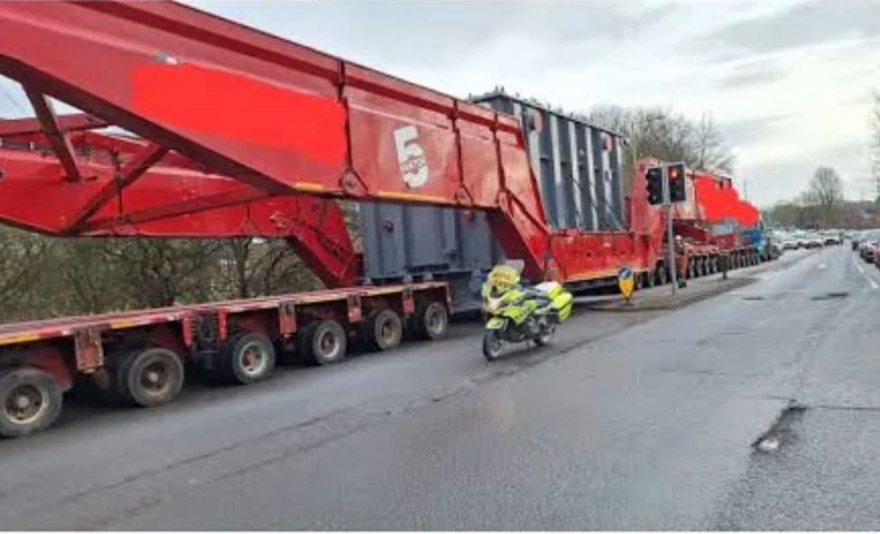 508-tonne abnormal load to pass Stone on A34 Saturday — Stone news photo (A Little Bit of Stone)