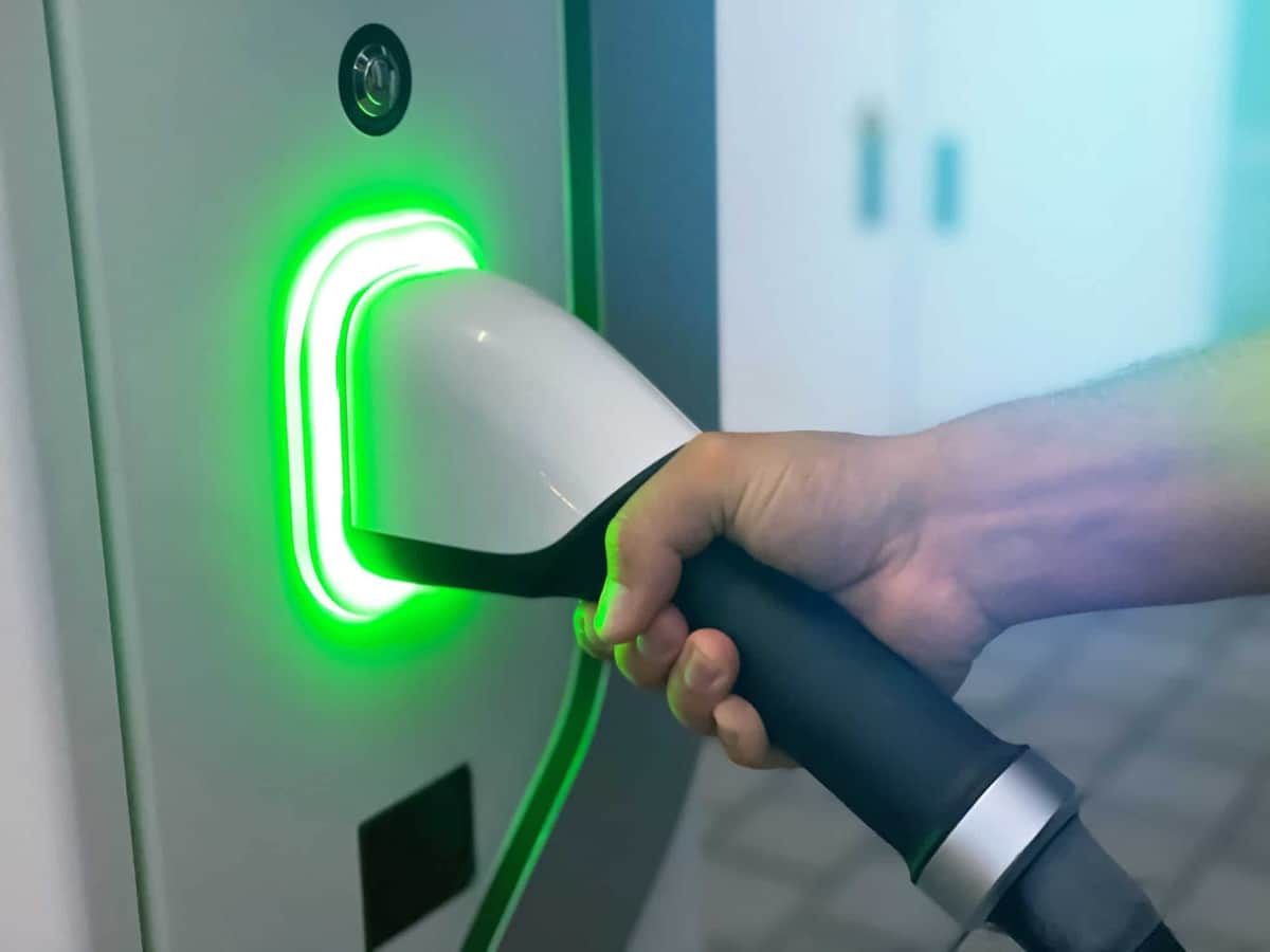 Electric cars: cost savings for Stone drivers — Stone news photo